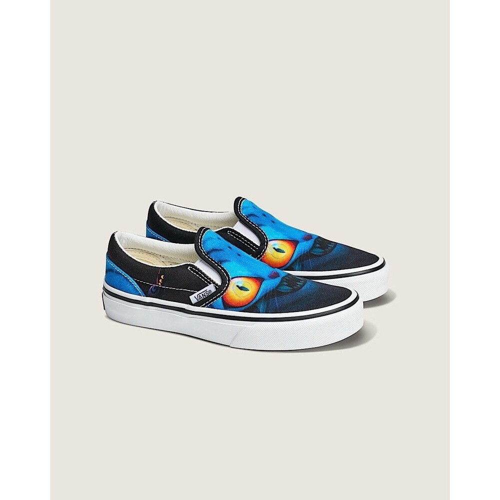 KPop Demon Hunters x Vans Little Kids Classic Slip-On Shoe Size 2, New In Box